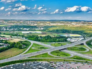 Prodej obchodního prostoru, Brno, Hněvkovského, 1000 m2