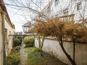 Prodej bytu 2+1, Jindřichův Hradec, nám. Míru, 100 m2