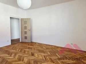 Pronájem bytu 2+1, Praha - Žižkov, Ambrožova, 82 m2