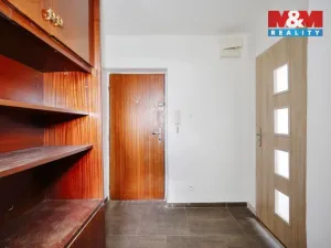 Prodej bytu 3+1, Mariánské Lázně - Úšovice, Ke Kasárnům, 63 m2