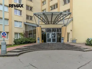 Prodej kanceláře, Praha - Střížkov, Děčínská, 45 m2