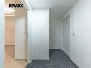 Prodej bytu 2+kk, Praha - Střížkov, Děčínská, 45 m2