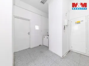 Pronájem obchodního prostoru, Slavkov u Brna, Palackého náměstí, 71 m2
