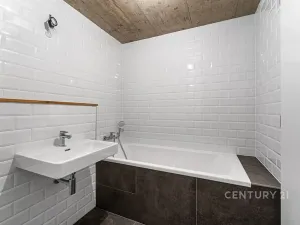 Prodej bytu 4+kk, Praha - Vysočany, Kolbenova, 111 m2