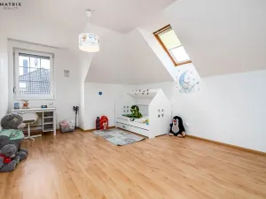 Prodej rodinného domu, Praha - Písnice, V zákopech, 294 m2