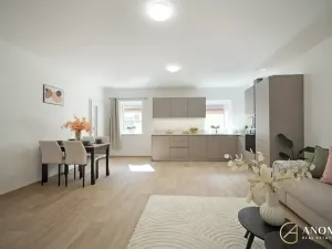 Prodej bytu 3+kk, Trhová Kamenice, Raisovo náměstí, 89 m2