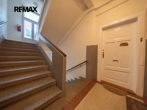 Pronájem bytu 2+kk, Praha - Nusle, Jaromírova, 46 m2