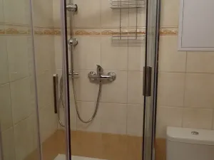 Prodej rodinného domu, Praha - Kyje, Hajní, 330 m2