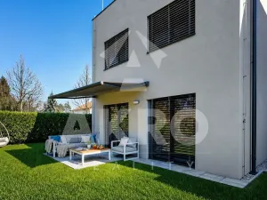 Prodej bytu 4+kk, Praha - Klánovice, Holekova, 158 m2