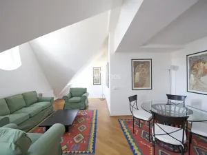 Pronájem bytu 3+1, Praha - Nové Město, Odborů, 108 m2