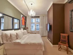 Pronájem bytu 4+1, Praha - Nové Město, Na hrobci, 180 m2