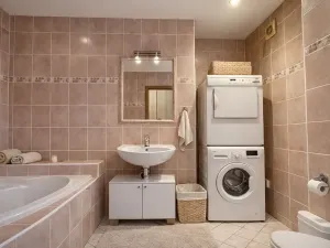 Prodej bytu 2+1, Březová, Odborářů, 46 m2