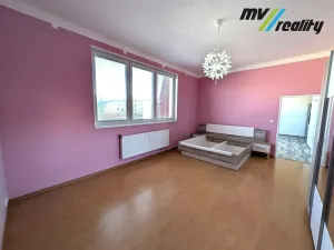 Pronájem bytu 2+kk, Milovice, Višňová, 63 m2