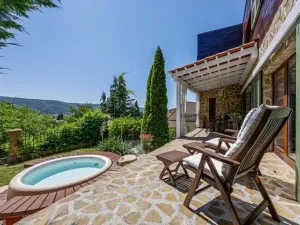 Prodej rodinného domu, Dobřichovice, 322 m2