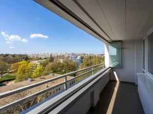 Prodej bytu 1+kk, Praha - Prosek, Vysočanská, 37 m2