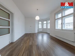 Prodej bytu 3+1, Karlovy Vary - Drahovice, Americká, 92 m2
