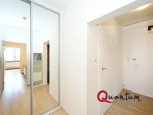 Pronájem bytu 2+kk, Praha - Prosek, Jablonecká, 55 m2