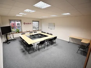 Pronájem kanceláře, Žďár nad Sázavou, Havlíčkovo nám., 230 m2