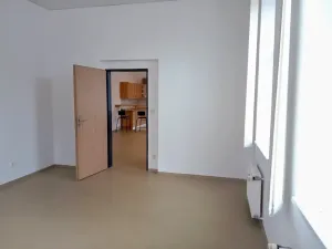 Pronájem bytu 2+kk, Karlovy Vary, Moravská, 82 m2