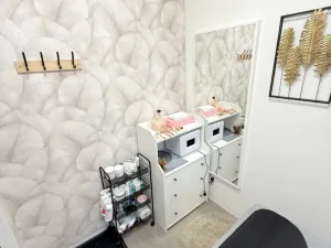 Pronájem obchodního prostoru, Hradec Králové - Pražské Předměstí, Dukelská třída, 6 m2