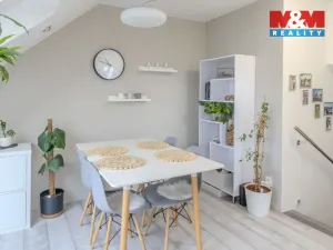 Prodej bytu 3+1, Zlín - Kudlov, Žlutá, 87 m2