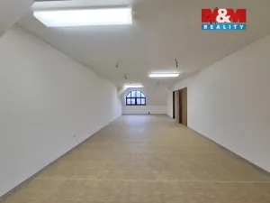 Pronájem obchodního prostoru, Chodov, Staroměstská, 220 m2