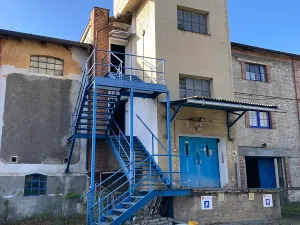 Prodej skladu, Praha - Bubeneč, Papírenská, 3700 m2