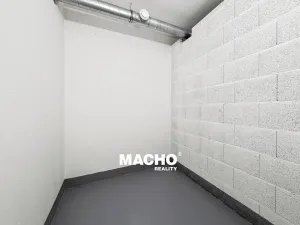 Pronájem bytu 1+kk, Praha - Hloubětín, Poděbradská, 31 m2