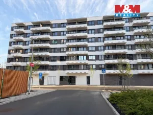 Pronájem bytu 1+kk, Praha - Třebonice, Thomasova, 29 m2