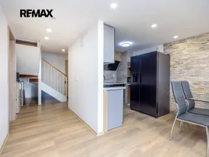 Pronájem bytu 4+kk, Praha - Modřany, Plovdivská, 82 m2