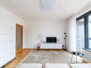 Prodej bytu 2+kk, Praha - Holešovice, U průhonu, 57 m2