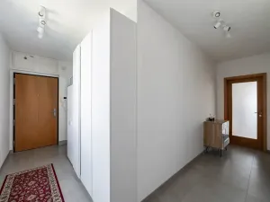 Prodej bytu 2+kk, Praha - Holešovice, U průhonu, 57 m2