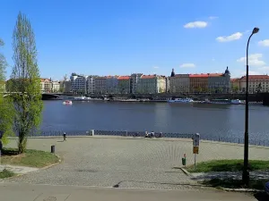 Pronájem bytu 1+kk, Praha - Smíchov, Zborovská, 23 m2