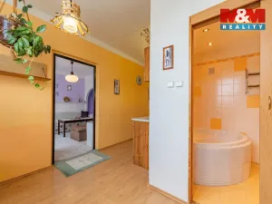 Prodej bytu 2+1, Cheb, Přátelství, 69 m2