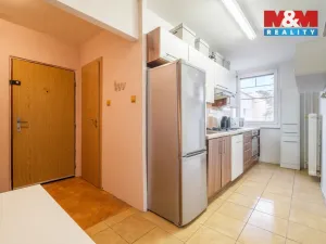 Prodej bytu 3+1, Klášterec nad Ohří, Školní, 66 m2