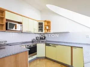 Pronájem bytu 3+kk, Praha - Malá Strana, Vlašská, 75 m2