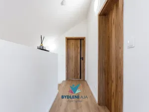 Prodej rodinného domu, Bystřany, 284 m2