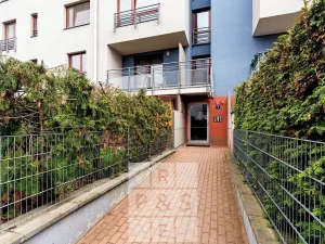 Pronájem bytu 2+kk, Praha - Vysočany, Jana Přibíka, 62 m2