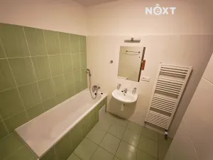 Pronájem bytu 2+kk, Trutnov, Vězeňská, 69 m2