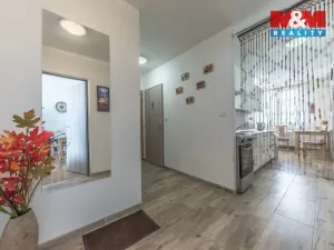 Prodej bytu 2+1, Jílové, Oblouková, 63 m2