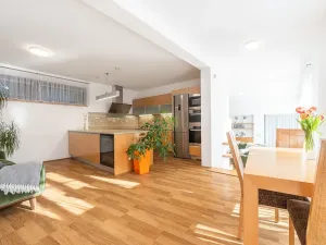 Prodej rodinného domu, Zlín, U Hřiště, 415 m2