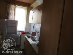 Dražba vícegeneračního domu, Praha - Letňany, Vamberská, 246 m2