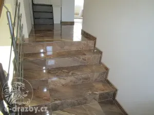 Dražba vícegeneračního domu, Praha - Letňany, Vamberská, 246 m2