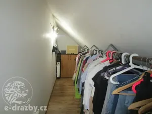 Dražba vícegeneračního domu, Praha - Letňany, Vamberská, 246 m2