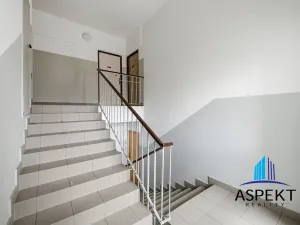 Prodej bytu 2+1, Praha - Malešice, Káranská, 53 m2