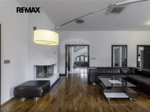 Prodej vily, Příbor, Masarykova, 860 m2