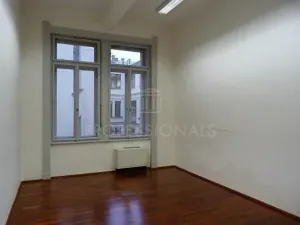 Pronájem kanceláře, Praha - Nové Město, Spálená, 538 m2