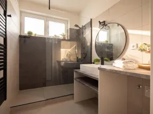 Prodej bytu 4+kk, Karlovy Vary - Stará Role, Truhlářská, 84 m2