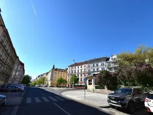 Pronájem bytu 2+kk, Praha - Vršovice, 63 m2