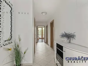 Prodej bytu 3+kk, Praha - Hrdlořezy, V třešňovce, 287 m2